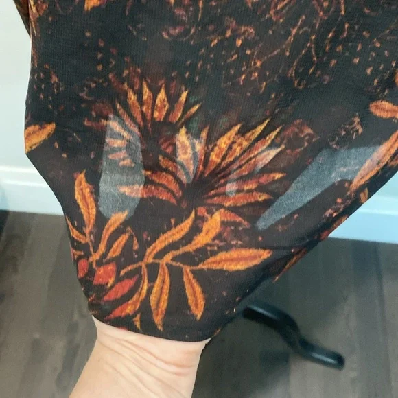 H&M Black & Orange Floral Long Sleeve Blouse Women’s Size 6 Boho Fall Top - Picture 5 of 12